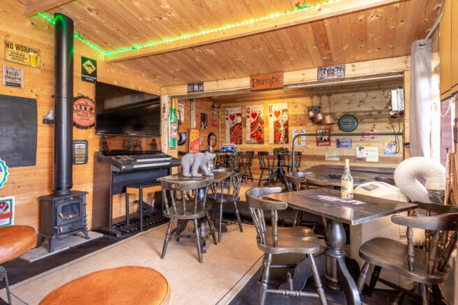 Garden Bar