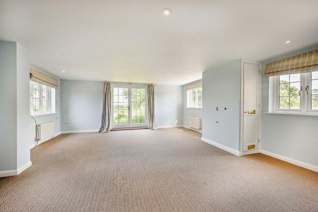 8562440-interior04-800.jpg