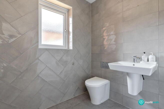 4 bed Semi-Detached for sale Image 5
