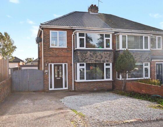 3-bed semi-detached on Queens Drive, Ossett, West Yorkshire, £290,000