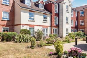 Flat 46, 14 Claridge House, Church Street, Littlehampton BN17 5FE