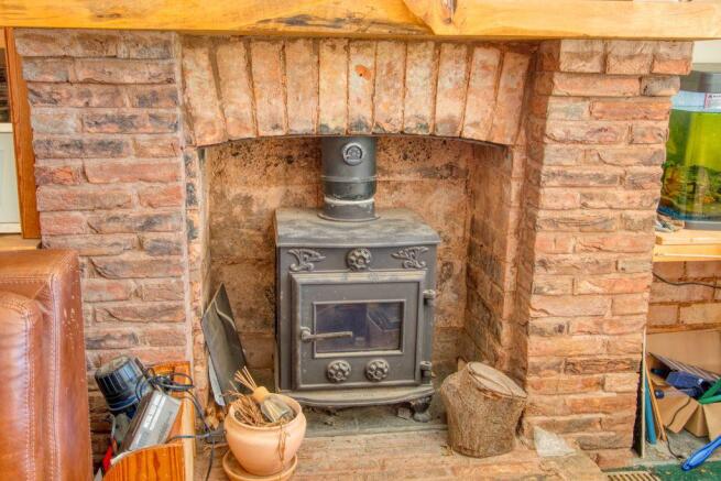 Fireplace (living room)