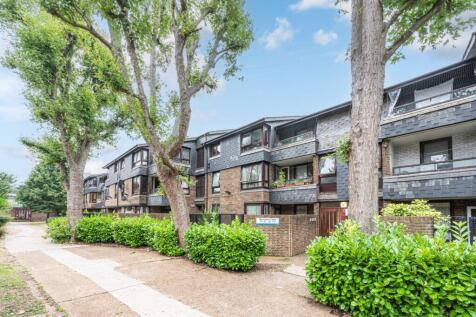 Wivenhoe Close, Peckham Rye, London, SE15