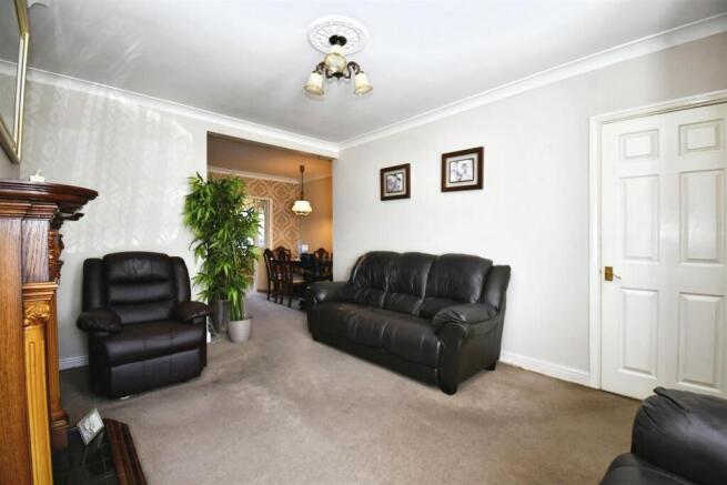 3 bed Terraced for sale Image 7