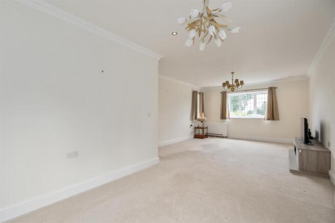 Flat 8 Cavendish Court_4.jpg