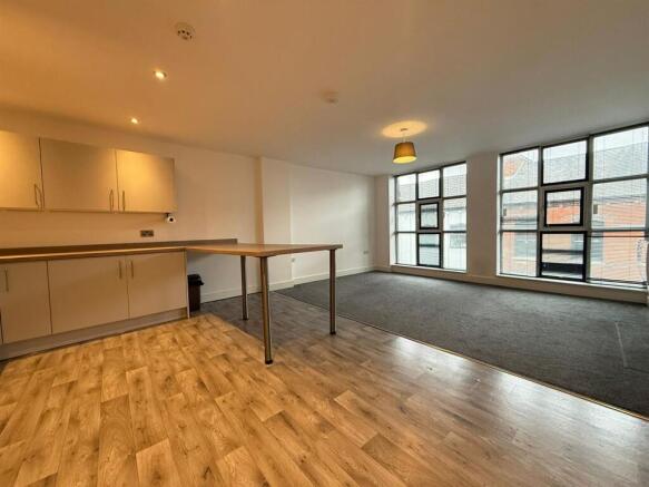 LIVING KITCHEN