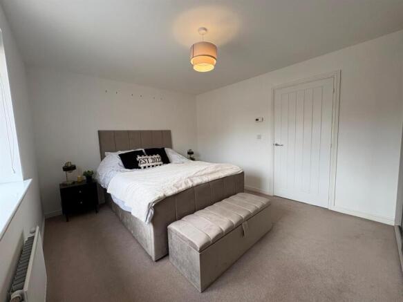2 bed Semi-Detached for sale Image 7