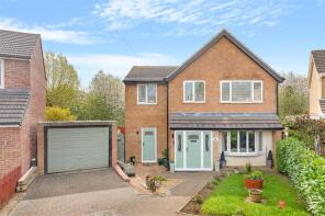 19, Honiton Gardens, Corby NN18 8BW