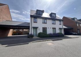 35, Axtell Way, Aylesbury HP22 3AR