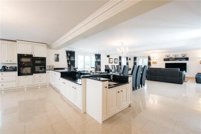 Kitchen/Dining