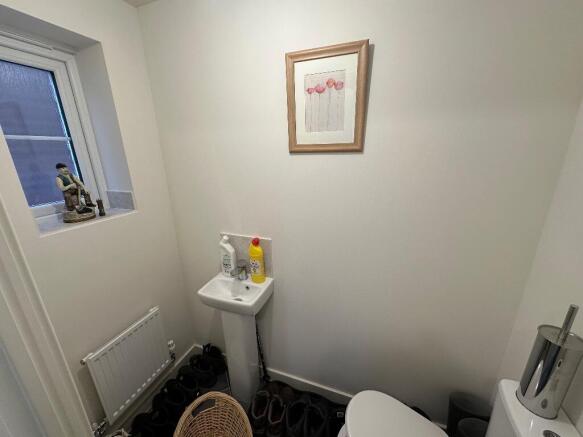 3 bed Detached for sale Image 8