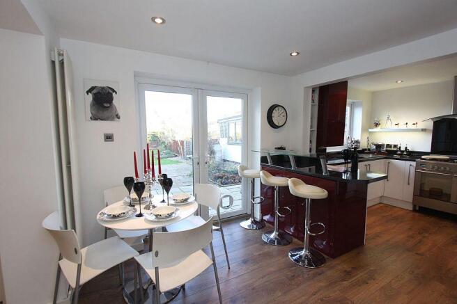 Kitchen/Dining Area