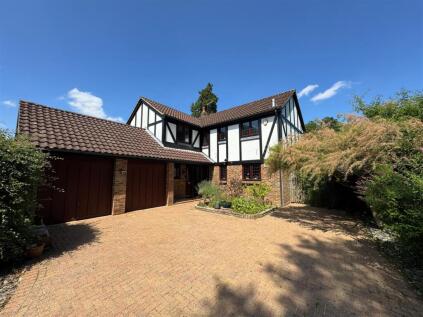 Bowmans Close, Welwyn