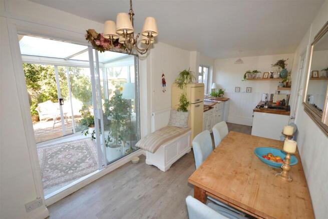 Kitchen-Diner (10).jpg