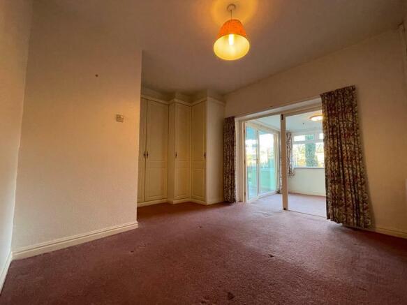 47 turker lane bedroom 2.jpg