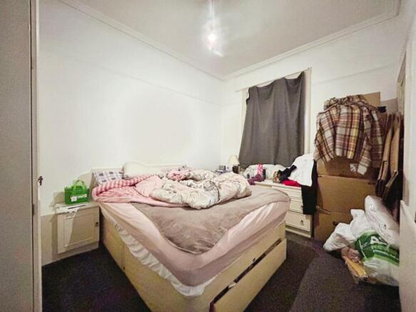 1 bed Apartment for sale Image 6