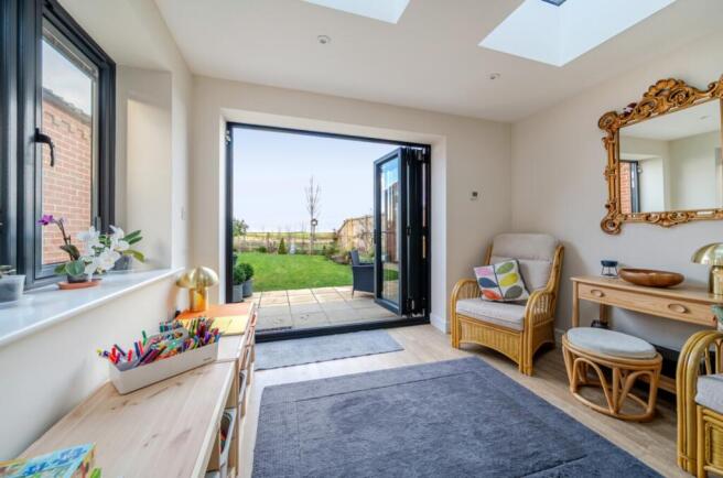 1401247-30-69a01fd8d2822-ARW