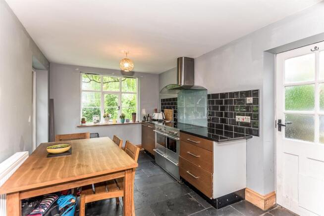 Kitchen Breakfast Room: