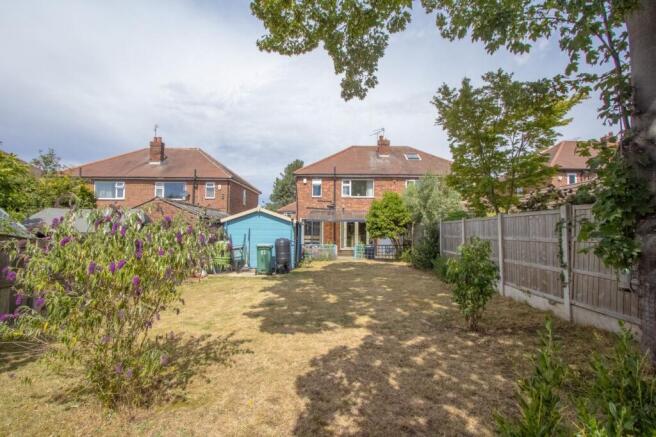 3 bed Semi-Detached for sale Image 3