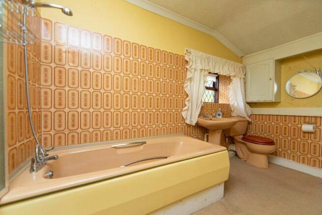 Photo 33