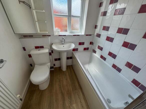 Family Bathroom.jpg