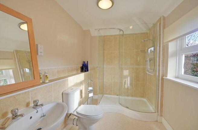 En suite Shower R...