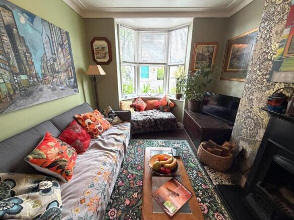 Living Room.JPG