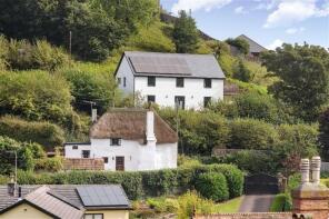 Hillside, Forches Hill, Newton Abbot TQ12 4QX