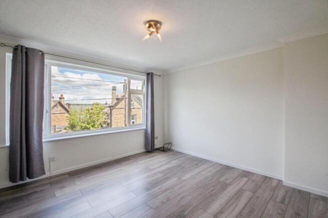 2 bed Flat to rent Image 7
