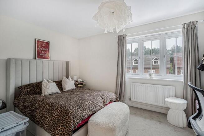 Sparrow Gardens, Liphook, Hampshire photo 4