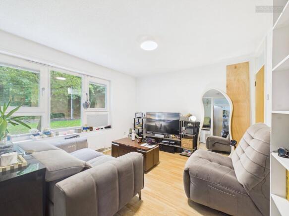 Living/Dining/Bedroom