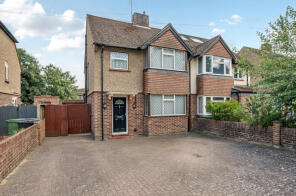 119, Burwood Road, Hersham, Walton-on-thames KT12 4AF