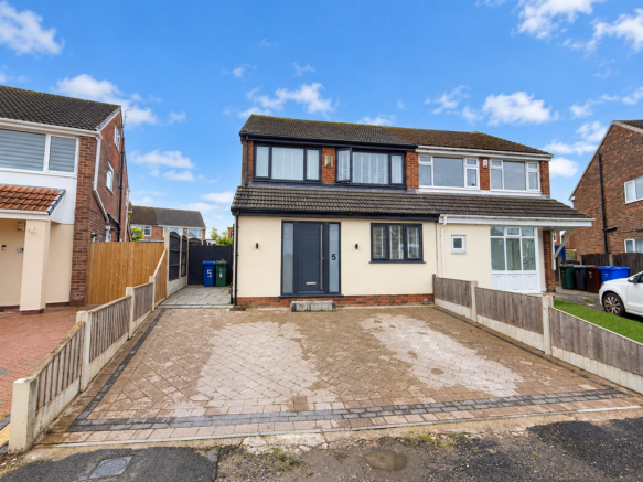 3-bed semi-detached on Lindrick Avenue, Whitefield, M45, £380,000