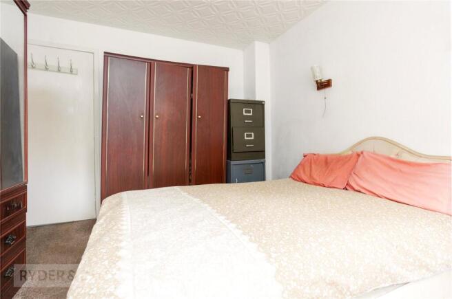 2 bed Detached Bungalow for sale Image 9