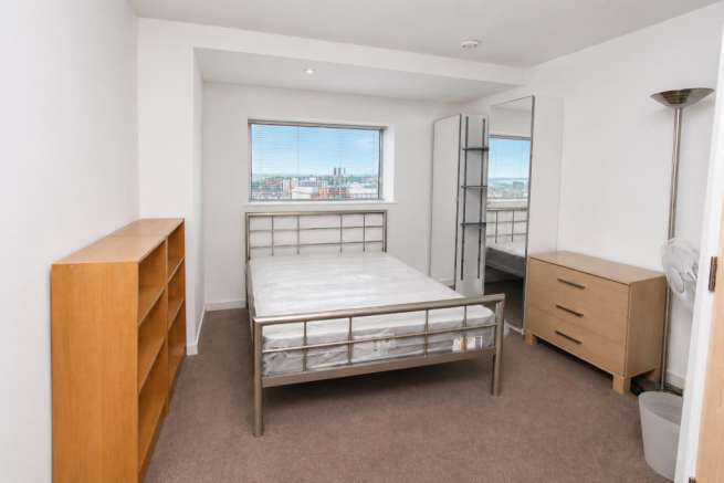 2 bed Flat to rent Image 7