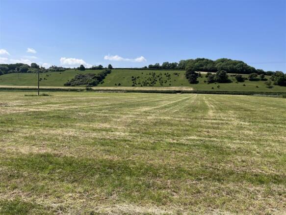 Lot 4