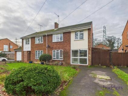 New Haw, Surrey, KT15