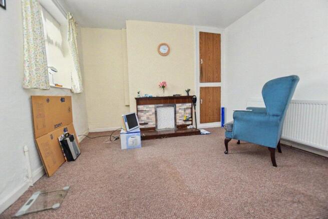 3 bed Semi-Detached for sale Image 10