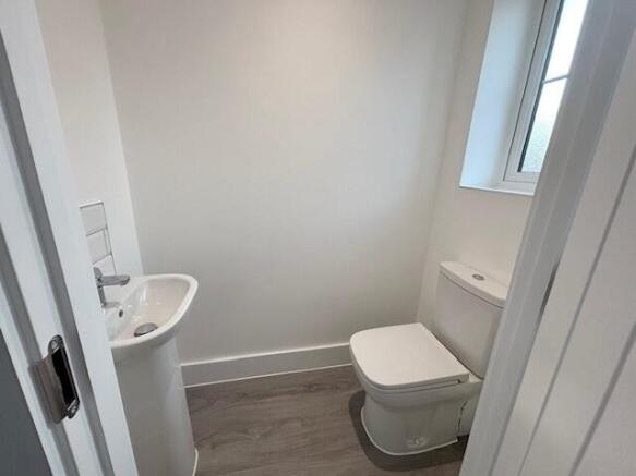 Cloakroom/wc