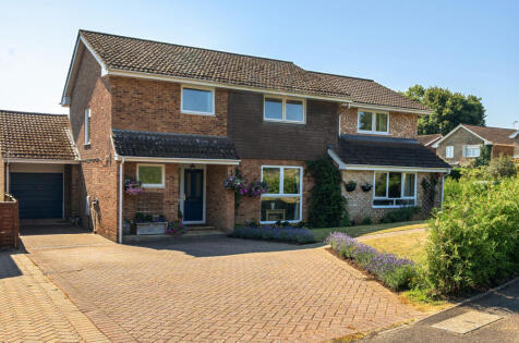 Barnes Close, West Wellow, Romsey, Hampshire, SO51