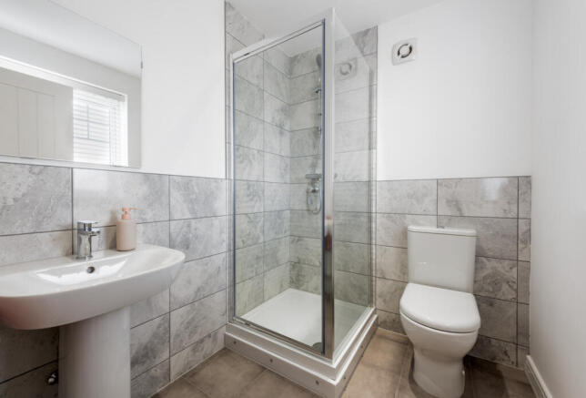 4 bed Detached for sale Image 10
