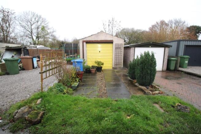 Detached Garage