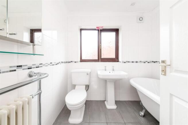 EN- SUITE