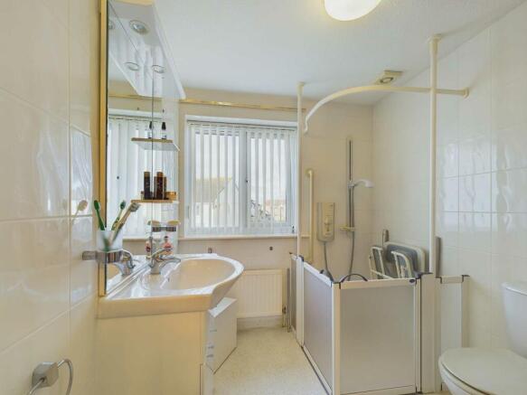 Photo 6