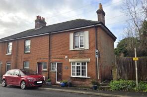 11, Beehive Cottages, Wickham Road, Fareham PO16 7JF