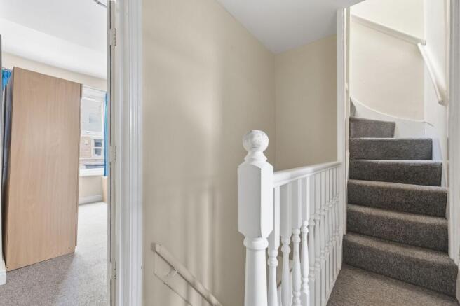 3 bed Terraced for sale Image 10