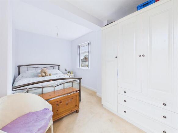 3 bed Semi-Detached for sale Image 11