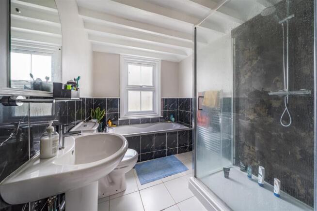 Bathroom.jpg