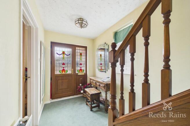 3 bed Semi-Detached for sale Image 10