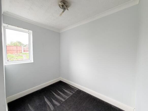 3 bed Semi-Detached for sale Image 8